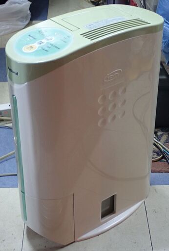 札幌 ナショナル 除湿乾燥機 古い 2004年製 でもまだ水取る F-Y60T3 現状渡し