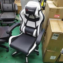 ゲーミングチェア　新品　リクライニング　黒白