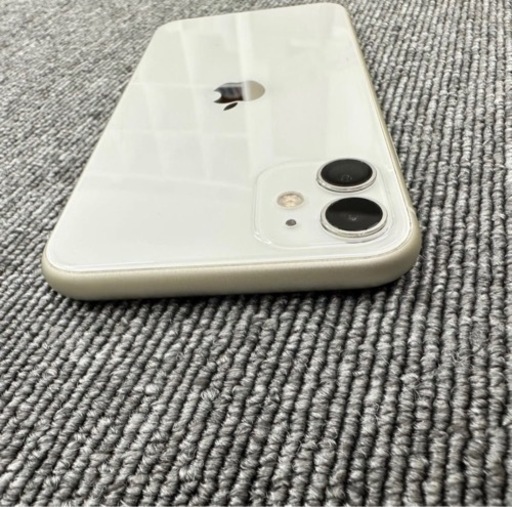 iPhone 11 128GB ホワイトバッテリー97%