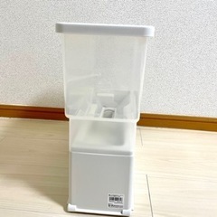 【譲渡済み】計量米びつ6kg 美品　米ケースの画像