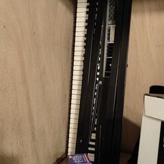 キーボード(81鍵)と、スタンドお譲りします