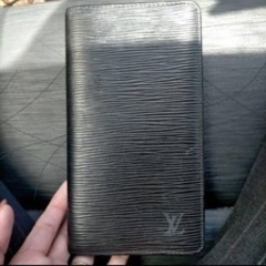 ルイヴィトン長財布　エピ柄の画像