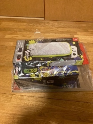 任天堂Switch スプラトゥーンエディション と ケース