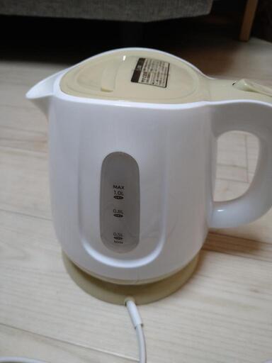 美品！　コードレス電気ケトル