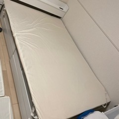 ニトリ　セミダブル　低反発マットレス