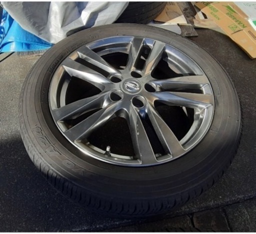 日産　タイヤ　ホイール　225/55/r18