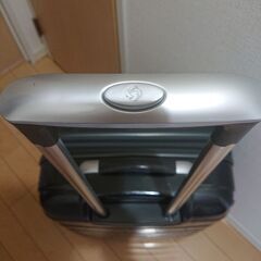 サムソナイト　スーツケースの画像