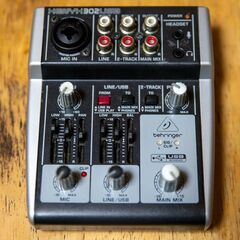 オーディオミキサー　ベリンガー　302USB