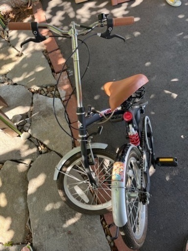 折りたたみ
自転車、16インチ　