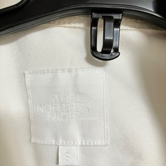 THE NORTH FACE メンズ　白シャツの画像