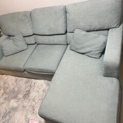 ソファ譲ります。