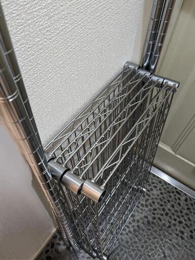 【購入者決定しました】ドウシシャ ルミナススチールラックキャスター付き