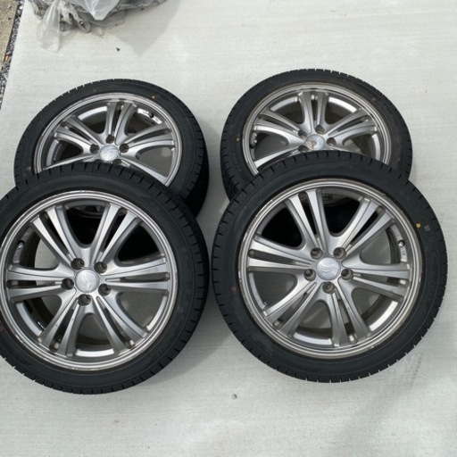 スタッドレスタイヤ 17インチ 2022年42週目製造 バリ溝