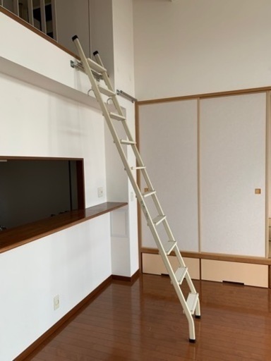 中古品出品希少！ロフト用梯子