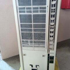 ハイアール　ウインドウエアコン　【取付枠とリモコンなしです】の画像
