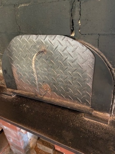 手作り石窯用　鉄の窯蓋
