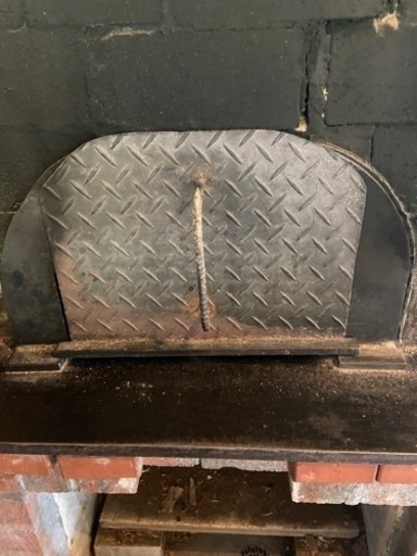 手作り石窯用　鉄の窯蓋