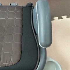 GRACO (グレコ) ジュニアシート シートベルト固定 コンパクトジュニア 3歳頃~11歳頃まで ロングユース カップホルダーの画像