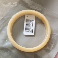 タグ付き　定価1,098円　ハッシュアッシュ    アクリルバングルの画像