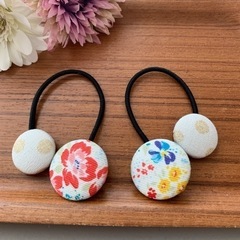 ヘアゴム2個セット赤ゴールドの画像
