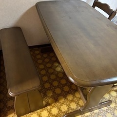 無料　ダイニングテーブルセット