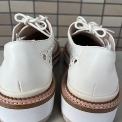 【お値下げしました】ZARA 厚底　ローファー　ホワイトの画像