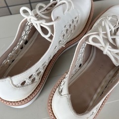 【お値下げしました】ZARA 厚底　ローファー　ホワイトの画像