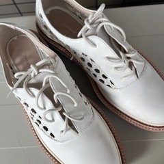 【お値下げしました】ZARA 厚底　ローファー　ホワイトの画像