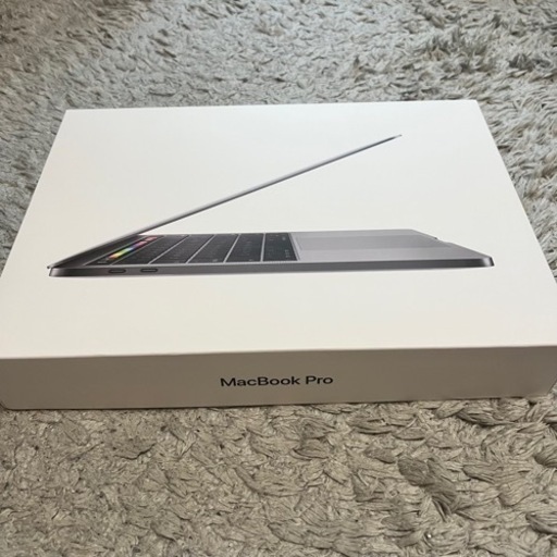 【美品】2018年製 MacBook Pro 13インチ USキーボード メモリ 16GB SSD 1TB