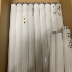中古蛍光管　直管20W  14本セット　パナソニックNECなどの画像