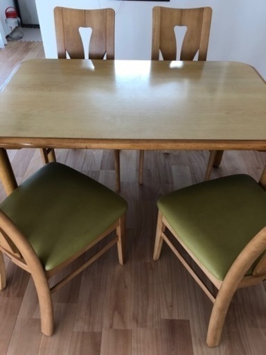 カリモク　ダイニングチェア4脚