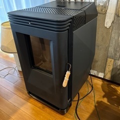 グッドデザイン賞受 暖炉 コンコード・オルコット ペレットストーブ