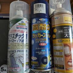 未開封未使用　紙ヤスリ、ニススプレー、プラスチック用プライマーの画像