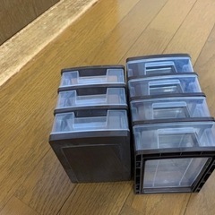 小さい小物棚
