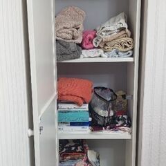 IKEAミラー付きハイキャビネット（スィルヴェローン）の画像