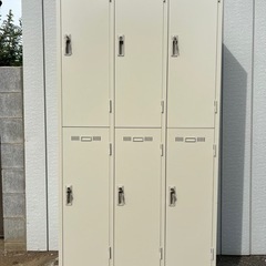 ■SKK 6人用ロッカー② カギ付（1カ所欠品）■SLK-6 オ...