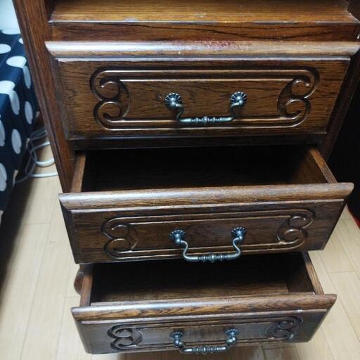 アンティークキャビネット　中古品