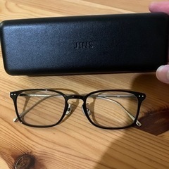 JINSメガネ