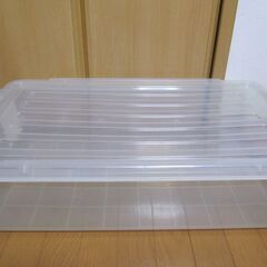 薄型衣装ケース
