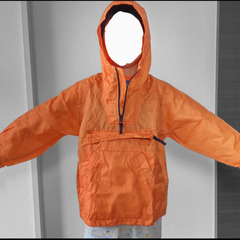 50円で。GAPのレインパーカーです。の画像