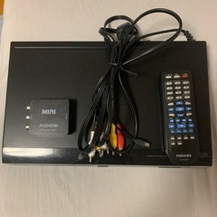 お渡し先決まりました　DVDプレーヤー　HDMI変換器、リモコン付