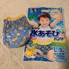 ベビーカー冷却シート　食事スタイ　水遊びオムツの画像