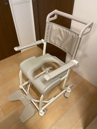 水回り用車椅子