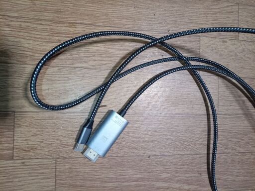 Ｔｙｐｅ－Ｃ／ＨＤＭＩ変換ケーブル２．０ｍ