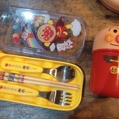 アンパンマン お弁当箱 ピックなどの画像
