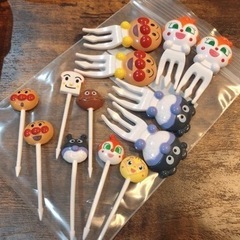 アンパンマン お弁当箱 ピックなどの画像