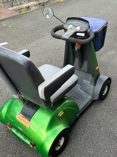 シニヤカー