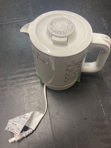 ☆中古￥1,500！【目玉商品！】TIGER　電気ケトル　家電　2020年製　PCJ-H081型　【BI050】