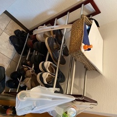 伸縮性シューズラック