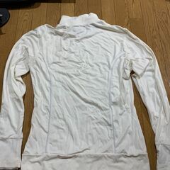 バーバリーのインナー　Ｍサイズの画像